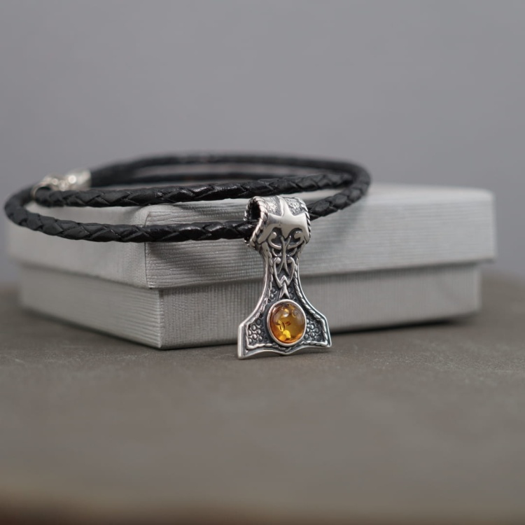 JLN4_3_młot thora  naszyjnik.jpg