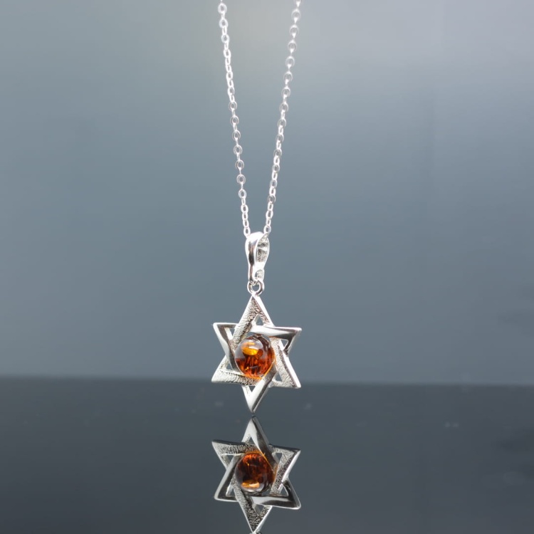 AmberJudaica_DSC_6233.jpg