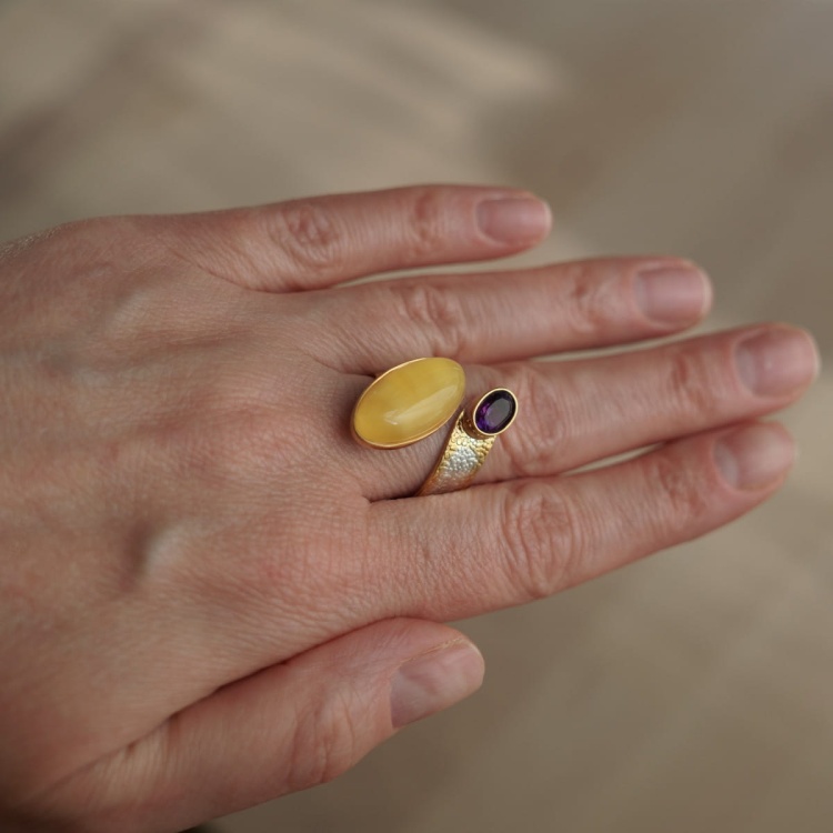 EP39_modern amber ring.jpg