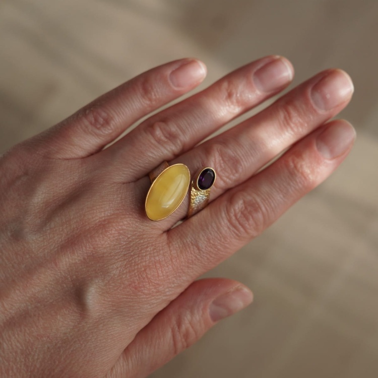 EP39_unique amber ring.jpg