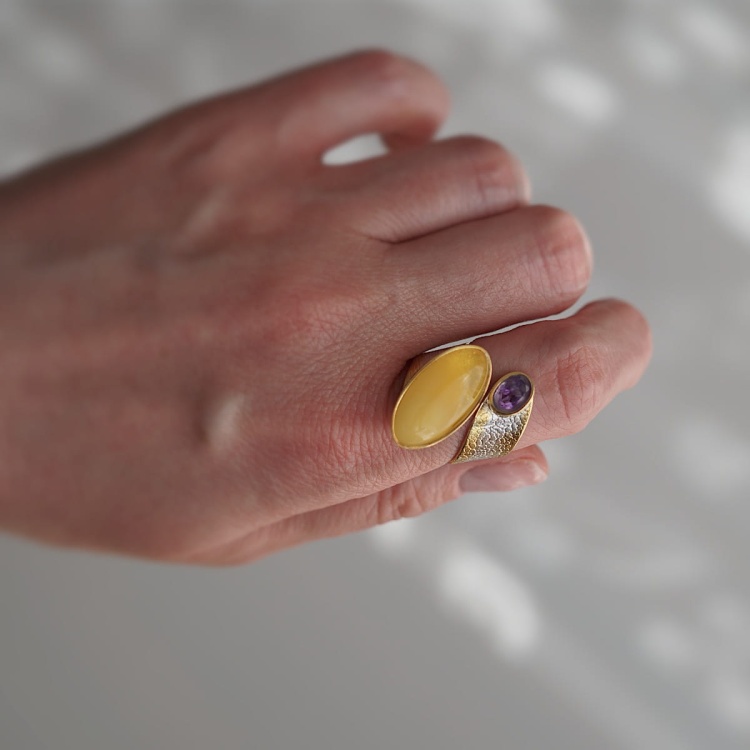 EP38_modern amber ring.jpg