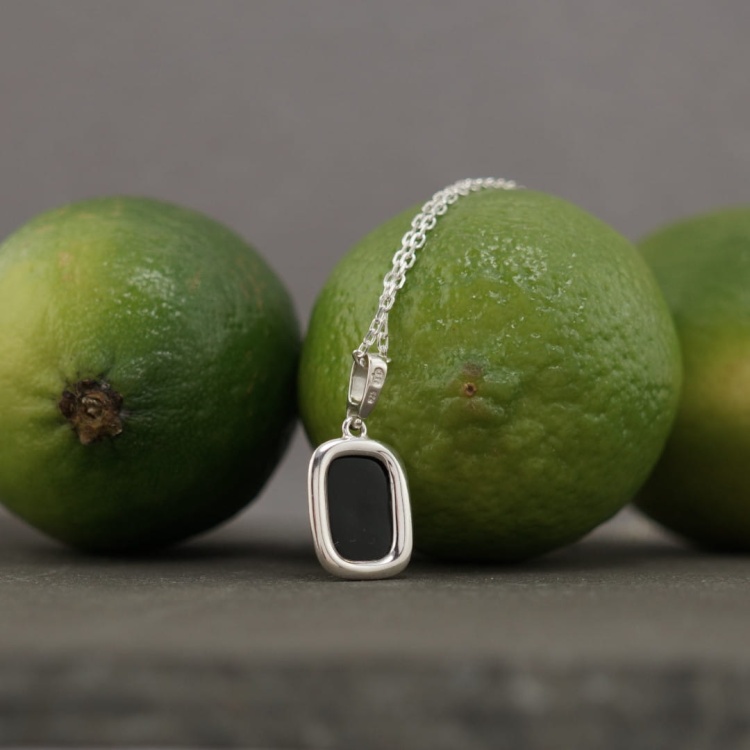 Wisiorek unisex z bursztynem