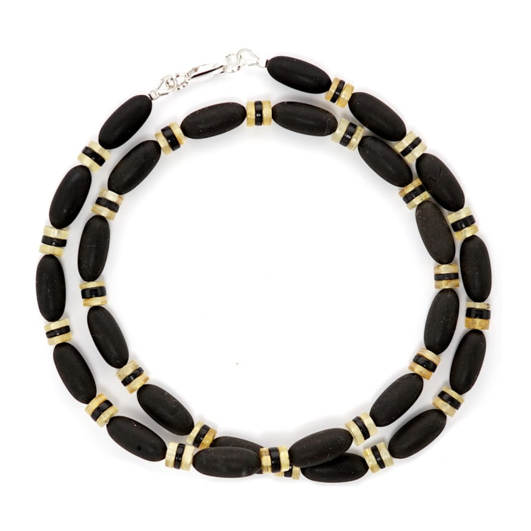 AJK30_naszyjnik meski z bursztynu_Ag.jpg