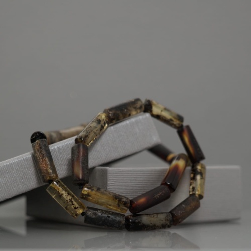 AJK45_26_1_męski naszyjnik z bursztynu.jpg