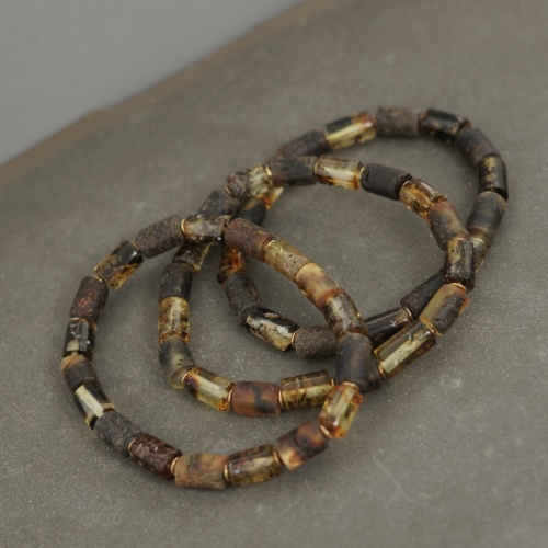 Bransoletka z czarnego bursztynu 18 cm