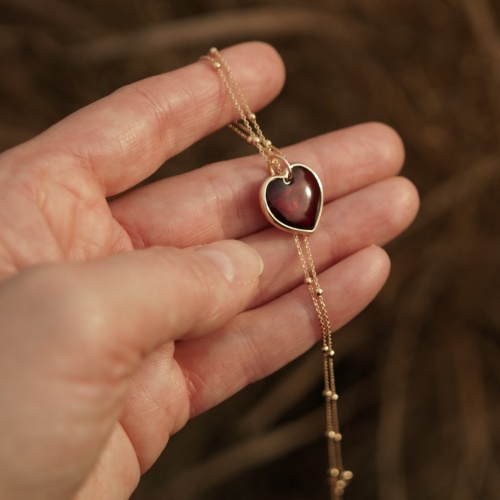 AAN98_serduszko bursztynowe.jpg